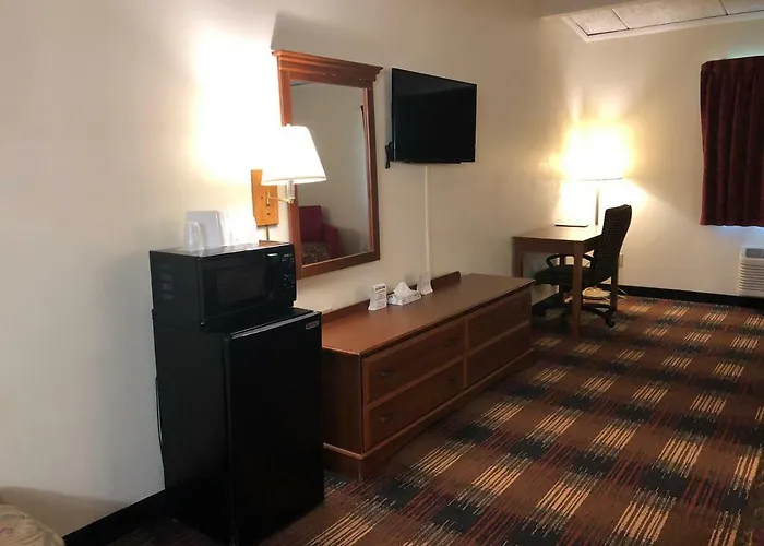 Red Carpet Inn Syracuse Airport