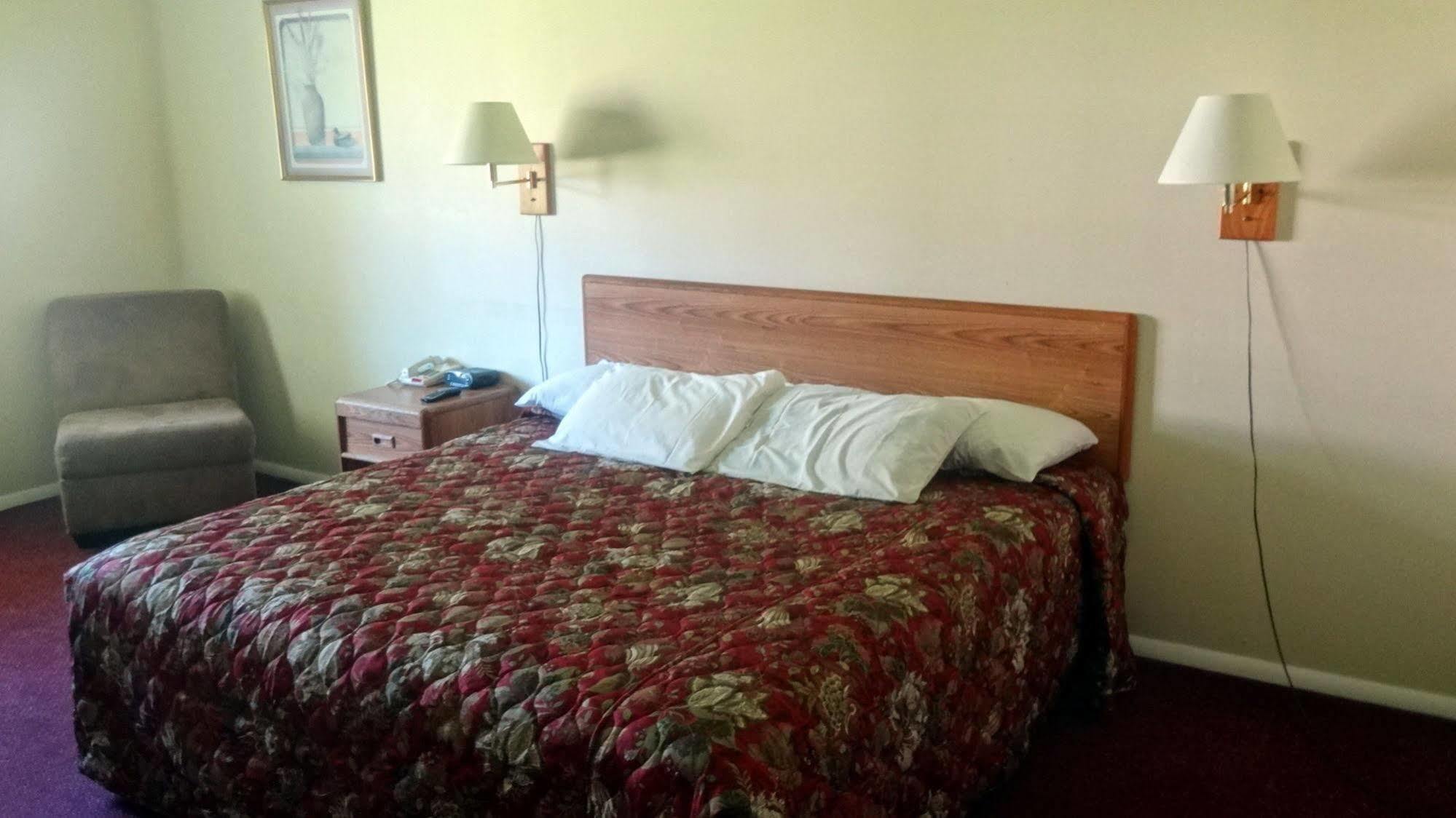 Hotel Red Carpet Syracuse Airport