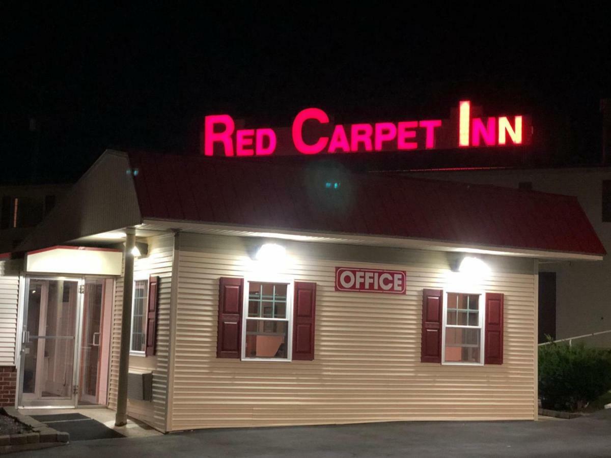 Red Carpet Syracuse Airport Hotel 2*